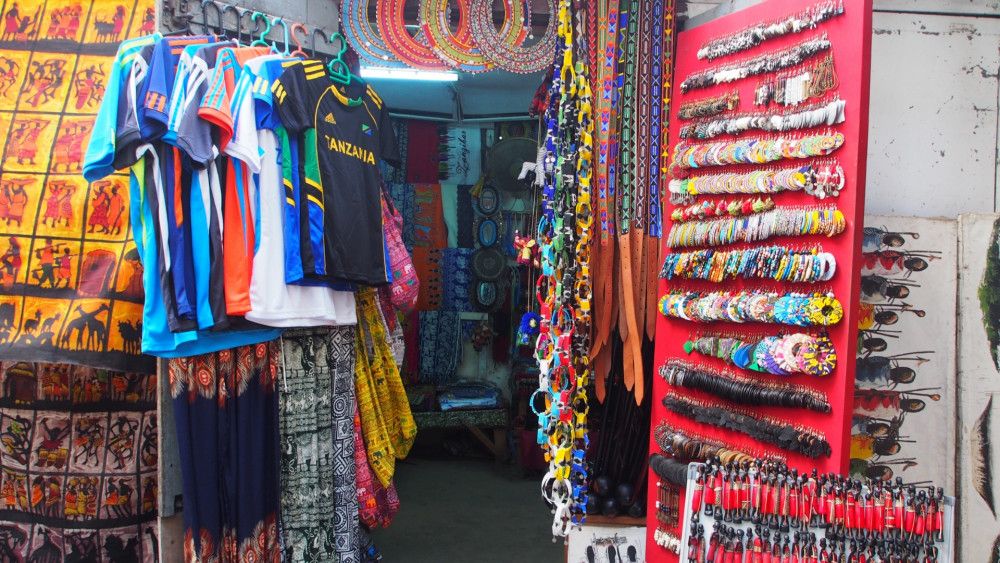 Small shop selling African products business to government at the intra African Trade Fair.